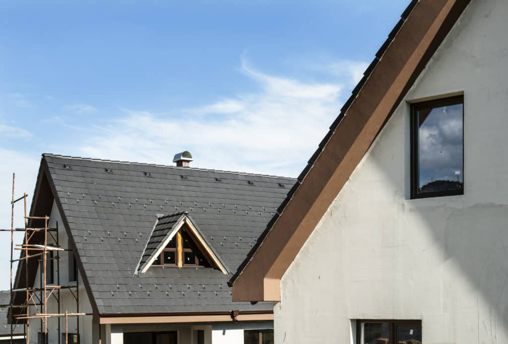 7 (Common) Types Of Roof Damage To Watch For